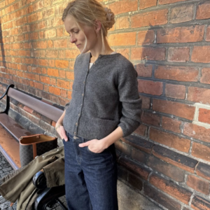 petiteknit_copenhagen_cardigan_wollpaket