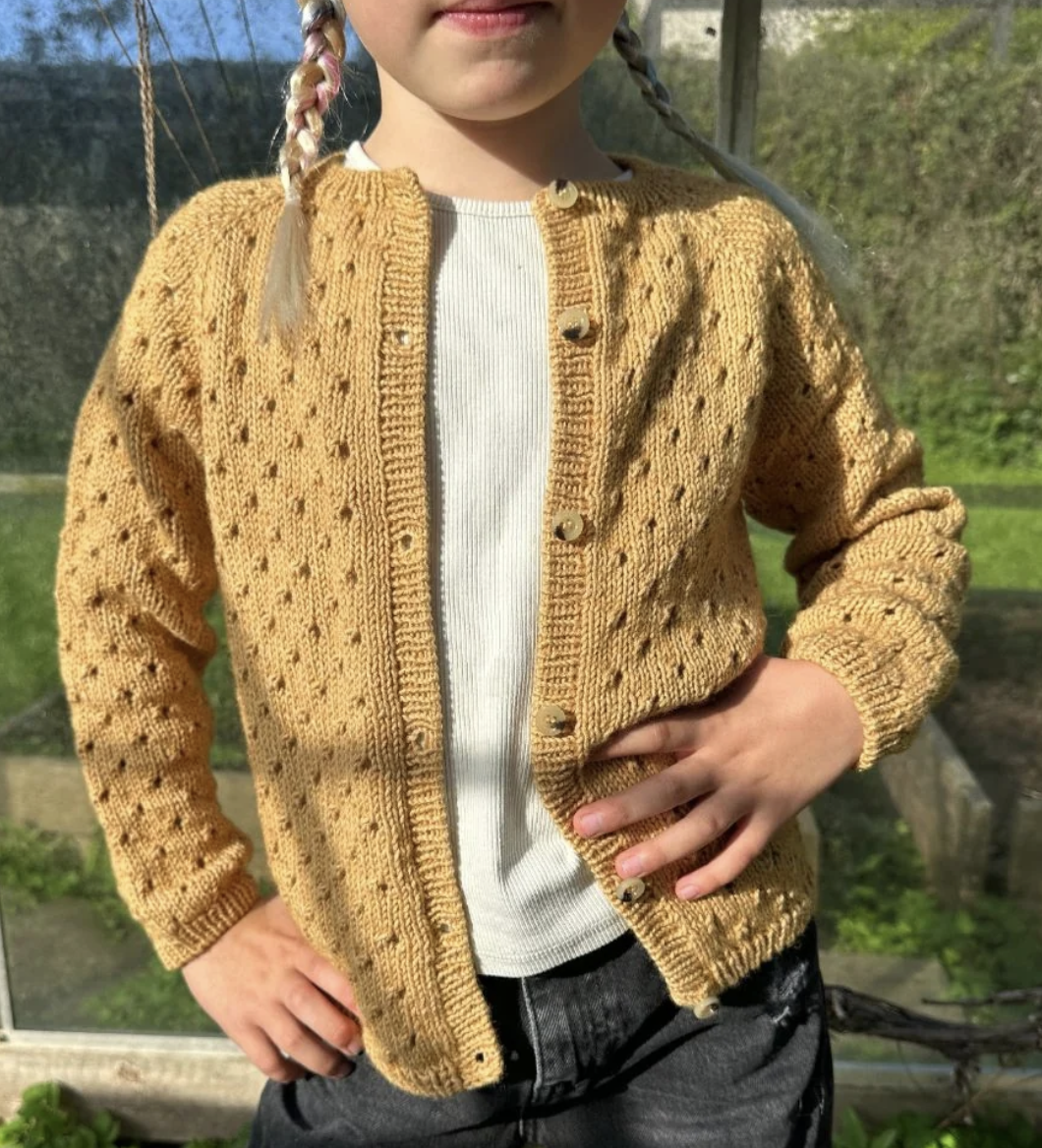 petiteknit_annas_sommercardigan_wollpaket petiteknit_annas_sommercardigan_wollpaket